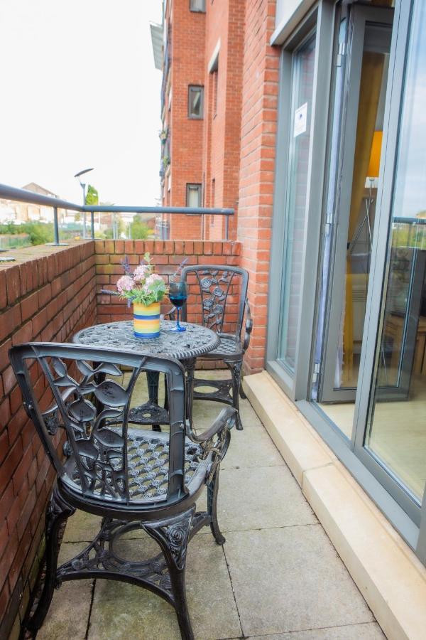Newly Furnished Appartment Near Train Station Wolverhampton Ngoại thất bức ảnh